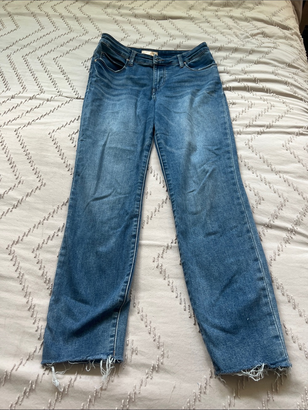 Kut from the Kloth Medium Blue Straight-Leg Jeans